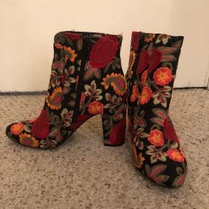 MIA Embroidered Rosebud Booties